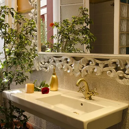 Katanka Oda ve Kahvaltı 3*